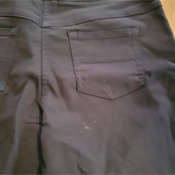Womens Black Pull On Westbound Capris size 10 Petite - Picture 2 of 6